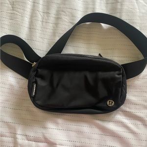 Everywhere Belt Bag 1L